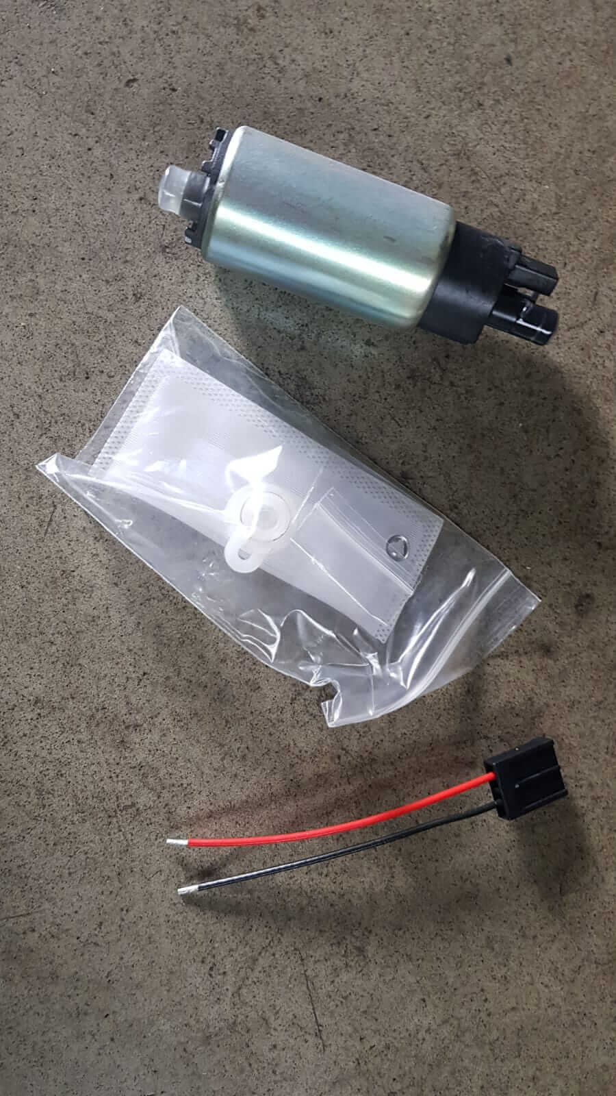 Fuel pump (10520)