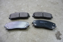 Brake pads, front (13040)